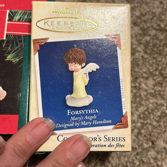 13  angels Hallmark ￼ - Picture 4 of 5